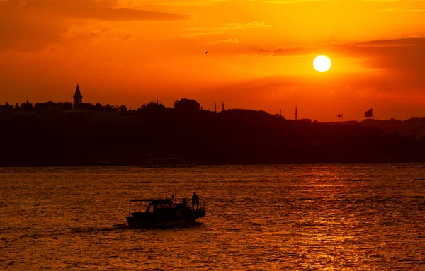Puesta Sol Torre Doncella Panaromic Foto Grandes Colores Istanbul Uskudar — Foto de Stock