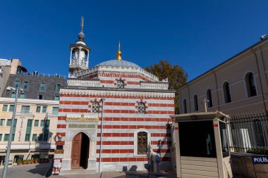 İstanbul, Türkiye, 4 Kasım 2021: İstanbul 'da Vilayet Camii (Türkçe: nalli mescid) görüşü