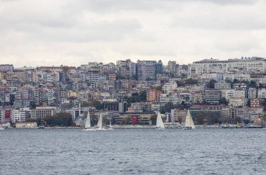 İstanbul, Türkiye, 29 Ekim 2021: Başkanlık uluslararası yat yarışının ikinci aşaması İstanbul Boğazı 'nda tamamlandı.