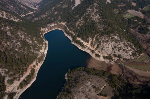 Sunnet Gölü, Bolu 'nun Goynuk ilçesine bağlı bir beldedir..