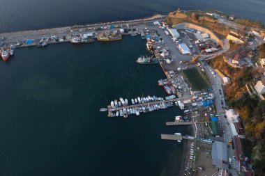 İstanbul 'da Poyrazkoy Köyü Liman Manzarası