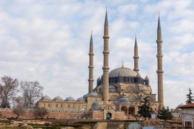 Edirne 'de Selimiye Camii dış görünüşü. Edirne Osmanlı İmparatorluğu 'nun başkentiydi..