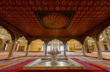 EDIRNE - TURKEY - DECEMBER 24, 2021 : Interior of the Selimiye Mosque. The UNESCO World Heritage Site Of The Selimiye Mosque, Built By Mimar Sinan In 1575