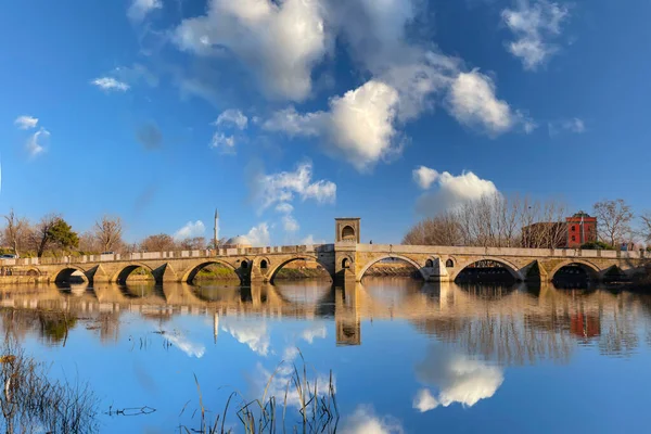 stock image Tunca bridge over Tunca river and Selimiye Mosque inEdirne