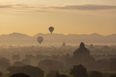 Flying hot air balloons in Bagan
