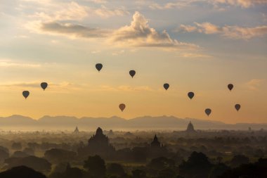 Flying hot air balloons in Bagan