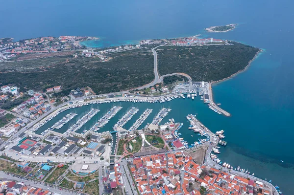 Port Sigacik Widok Zamek Sigacik Jest Popularną Atrakcją Turystyczną Turcji — Zdjęcie stockowe