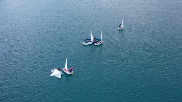 Sigacik Izmir Turkey March 2022 Невеликі Вітрильні Тренування Синє Море — стокове відео