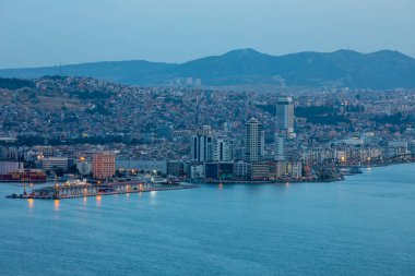 Kordon, Alsancak, İzmir. İzmir 'in güzel şehir manzarası, Türkiye.