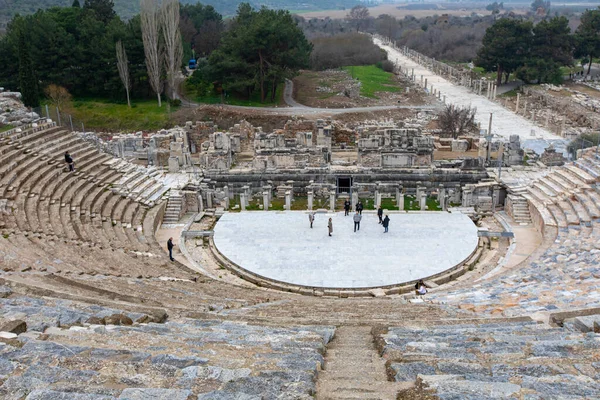 土耳其塞尔库克 2022年3月2日 土耳其以弗所古城的以弗所古代戏剧景观 以弗所 Efes 是联合国教科文组织的一个世界遗产 — 图库照片