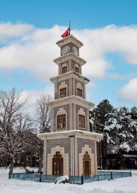 Kışın Erzincan saat kulesi. Türkiye