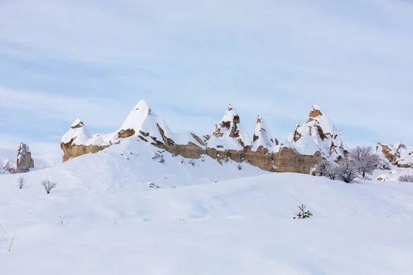 Pigeon Valley Cave Town Goreme Winter Time Cappadocia Turkey — Zdjęcie stockowe