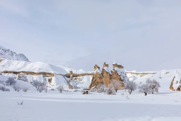 Голубиная Долина Пещерный Город Гореме Зимнее Время Каппадокия — стоковое фото