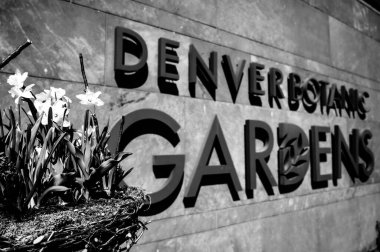 Denver, Colorado - 4.2022 Botanik Bahçesine Giriş İşareti.