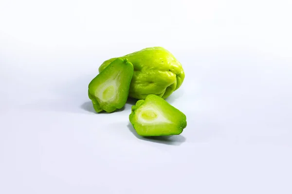 Vue Rapprochée Chayote Frais Sechium Xoisolé Sur Fond Blanc Également — Photo