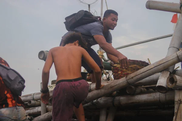 Sukabumi Westjava Indonesien Juni 2021 Indonesische Traditionelle Fischer Arbeiten Zusammen — Stockfoto