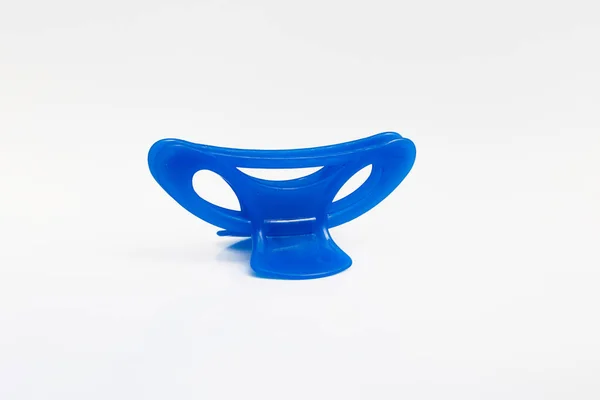 Cabelo Plástico Azul Isolado Fundo Branco — Fotografia de Stock
