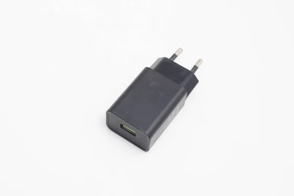 Czarny Adapter Ładowarki Telefonu Komórkowego Zielonym Micro Usb Szybkiego Ładowania — Zdjęcie stockowe