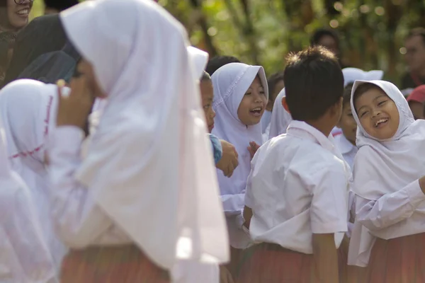 Purwakarta Westjava Indonesien September 2019 Glückliche Indonesische Grundschüler Weiß Roter — Stockfoto