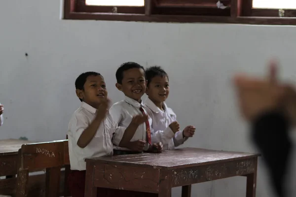Purwakarta Jawa Zachodnia Indonezja Września 2019 Szczęśliwi Indonezyjscy Uczniowie Szkół — Zdjęcie stockowe