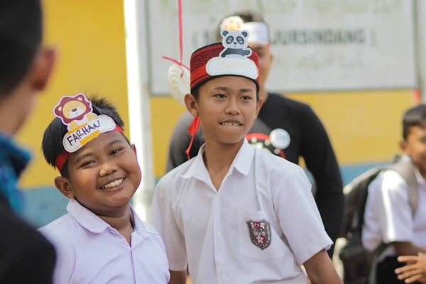 Purwakarta West Java Indonezja Września 2019 Szczęśliwi Indonezyjscy Uczniowie Szkół — Zdjęcie stockowe