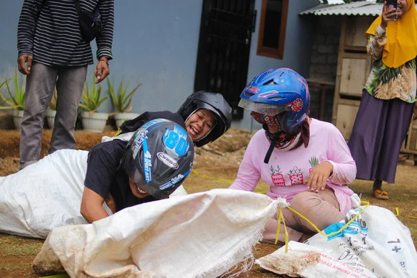 Sukabumi West Java Indonesia August 2021 Group Indonesian Women Helmet — Stock Photo, Image