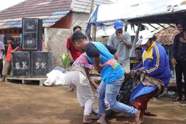 Sukabumi Java Occidental Indonesia Agosto 2021 Grupo Indonesios Atados Usando —  Fotos de Stock