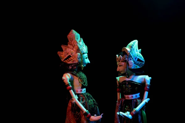 Ein Paar Wayang Golek Von Rama Und Shinta Mit Duotonakzent — Stockfoto
