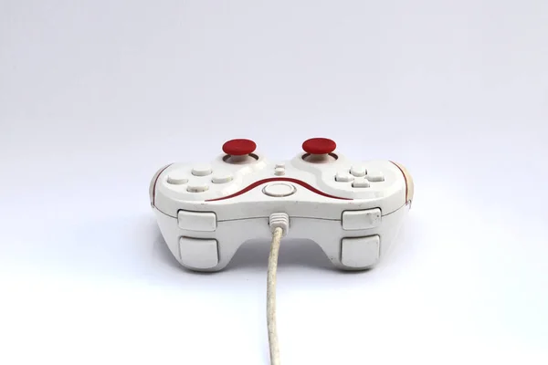 Używany Brudny Wired Gamepad Controller Białym Czerwonym Akcentem Izolowany Białym — Zdjęcie stockowe