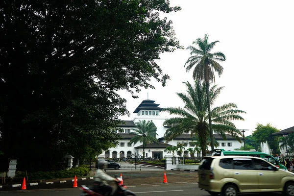 Bandung Java Occidental Indonesia Septiembre 2018 Tráfico Frente Gedung Sate — Foto de Stock