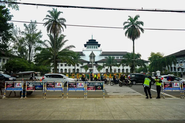 Bandung West Java Indonesia September 2018 Trafikk Gedung Sate Bandung – stockfoto