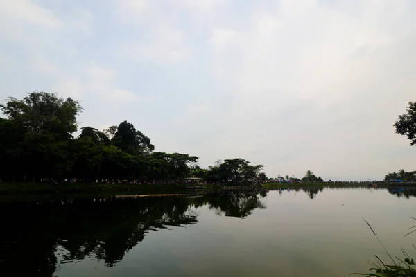 Sukabumi West Java Indonesië Oktober 2021 Een Menigte Indonesiërs Kijkt — Stockfoto