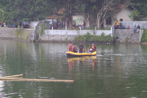 Sukabumi West Java Indonesia October 2021 Grupp Indonesiska Sök Och — Stockfoto