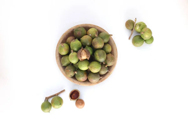 Top View Macadamia Nuts Wooden Bowl Isolated White Background — Fotografia de Stock