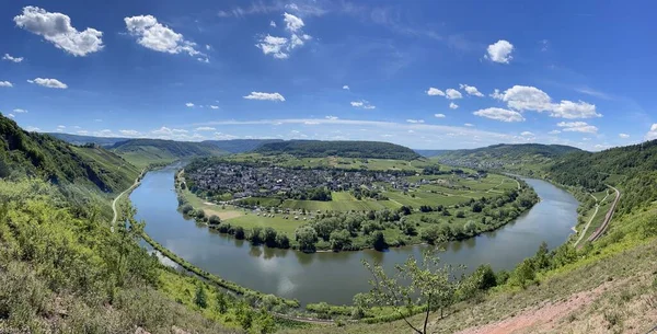 Πανοραμική Θέα Μιας Καμπής Ποταμού Στον Ποταμό Moselle Στη Γερμανία — Φωτογραφία Αρχείου