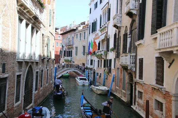 Los Edificios Históricos Largo Del Canal Son Muy Agradables Ver — Foto de Stock