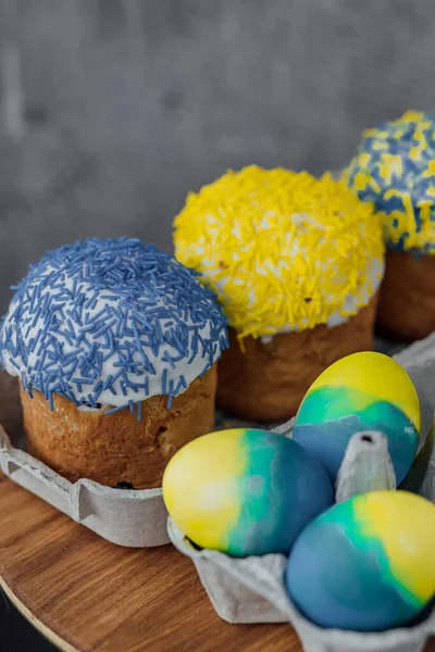 Easter Cakes Colors Flag Ukraine Yellow Blue Cardboard Stand Eggs — Photo