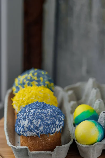 Easter Cakes Colors Flag Ukraine Yellow Blue Cardboard Stand Eggs — Photo