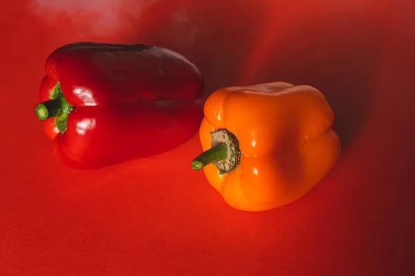 Pepperas Vermelhas Orangas Doce Background Red — Fotografia de Stock