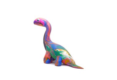 Brachiosaurus, beyaz arka planda izole edilmiş şirin dinozor. El yapımı Renkli Dinozor (Gökkuşağı Dinozoru) çocuklar için hamur oynar