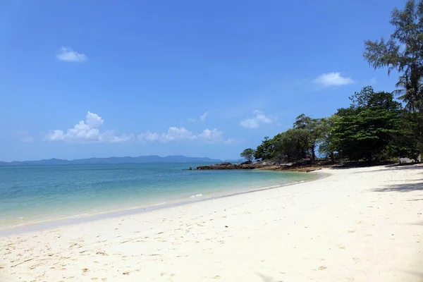 Schöne Meereslandschaft Auf Der Insel Naka Noi Phuket Thailand Hintergrund — Stockfoto