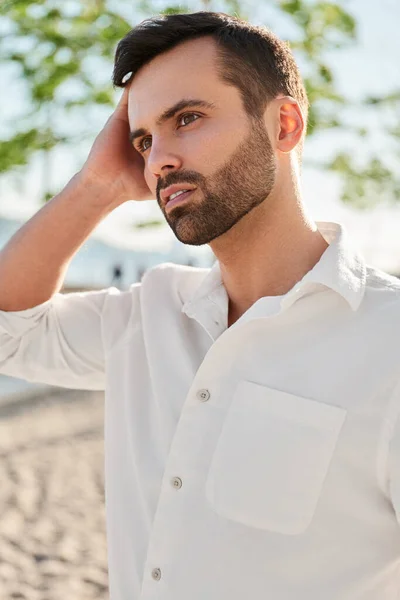 Handsome Young Male Tourist White Shirt Touching Dark Hair Looking — Stockfoto