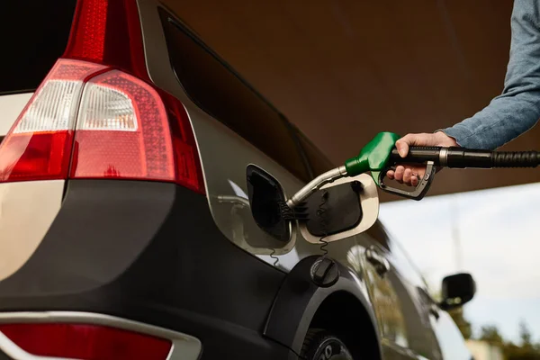 Low Angle Crop Unrecognizable Male Driver Filling Modern Road Car — Stockfoto