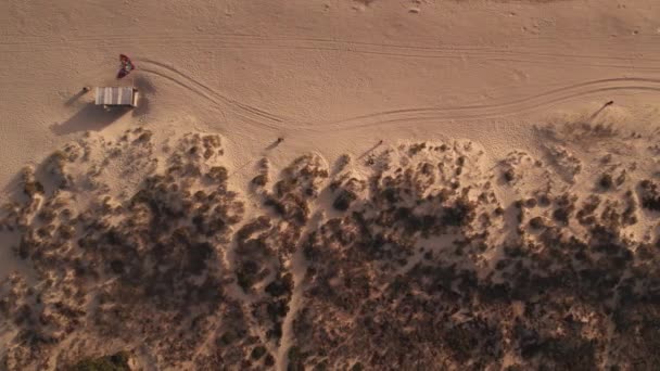 Panning Aerial Shot Sandy Beach Texture Beautiful Footage Dry Sand — Stok video