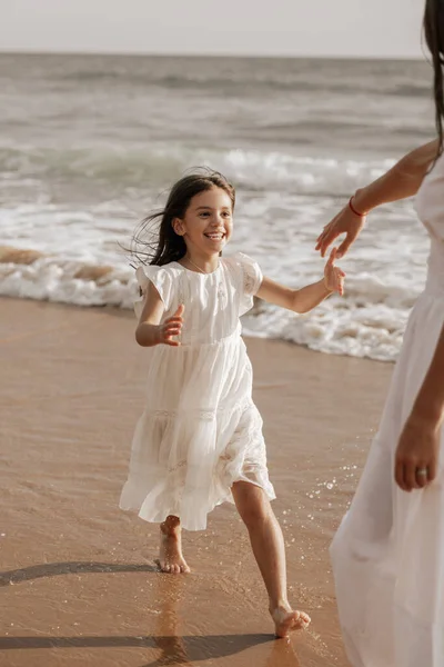 Happy Barefoot Child White Dress Smiling Running Crop Mother While — Fotografia de Stock