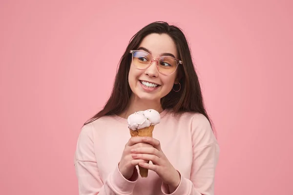 Cheerful Female Teenager Long Dark Hair Casual Clothes Eyeglasses Smiling — ストック写真