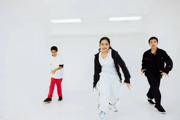 Základní Škola Pohybu Taneční Lekce Performance Dance Class Fun Group — Stock fotografie