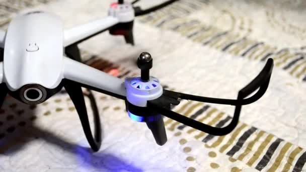 Drone Pervaneleri Açık Pervanelerin Arkası Açık Drone Pervaneleri Dönüyor — Stok video