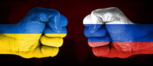 Ucrania Rusia Con Banderas Pintadas Puño Conflicto Político Guerra Entre — Foto de Stock