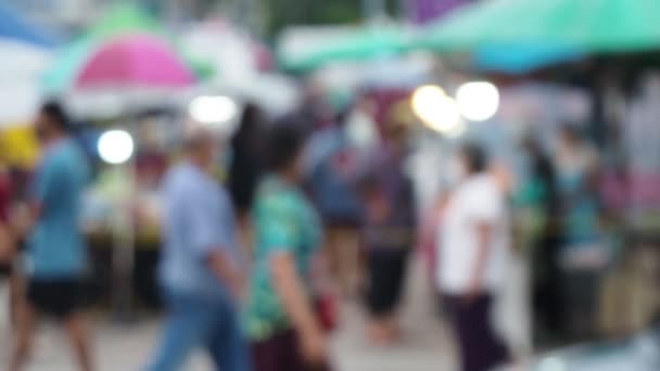 Vista Persone Che Camminano Mercato Locale Thailandia Attraverso Lente Sfocata — Video Stock